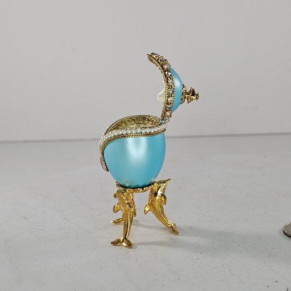 Kingspoint Designs Quail Egg Trinket Hinged Box Gold Colored Dolphin Legs - Picture 9 of 9